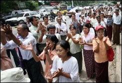 Birmanie: nouvelle manifestation pro-démocratie à Rangoun